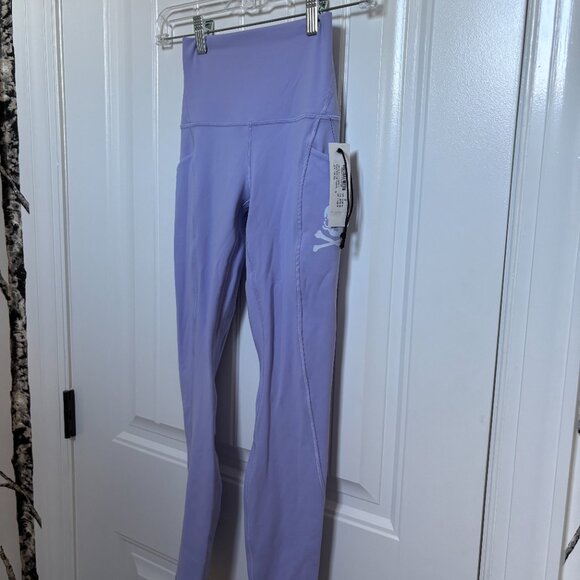 Lullulemon - Soulcycle Leggins NWT - Size 2 - Picture 3 of 4